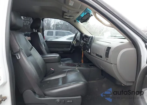 2007 Chevrolet Silverado 1500 Ls z USA, uszkodzony, nr VIN 2GCEC13C771734609